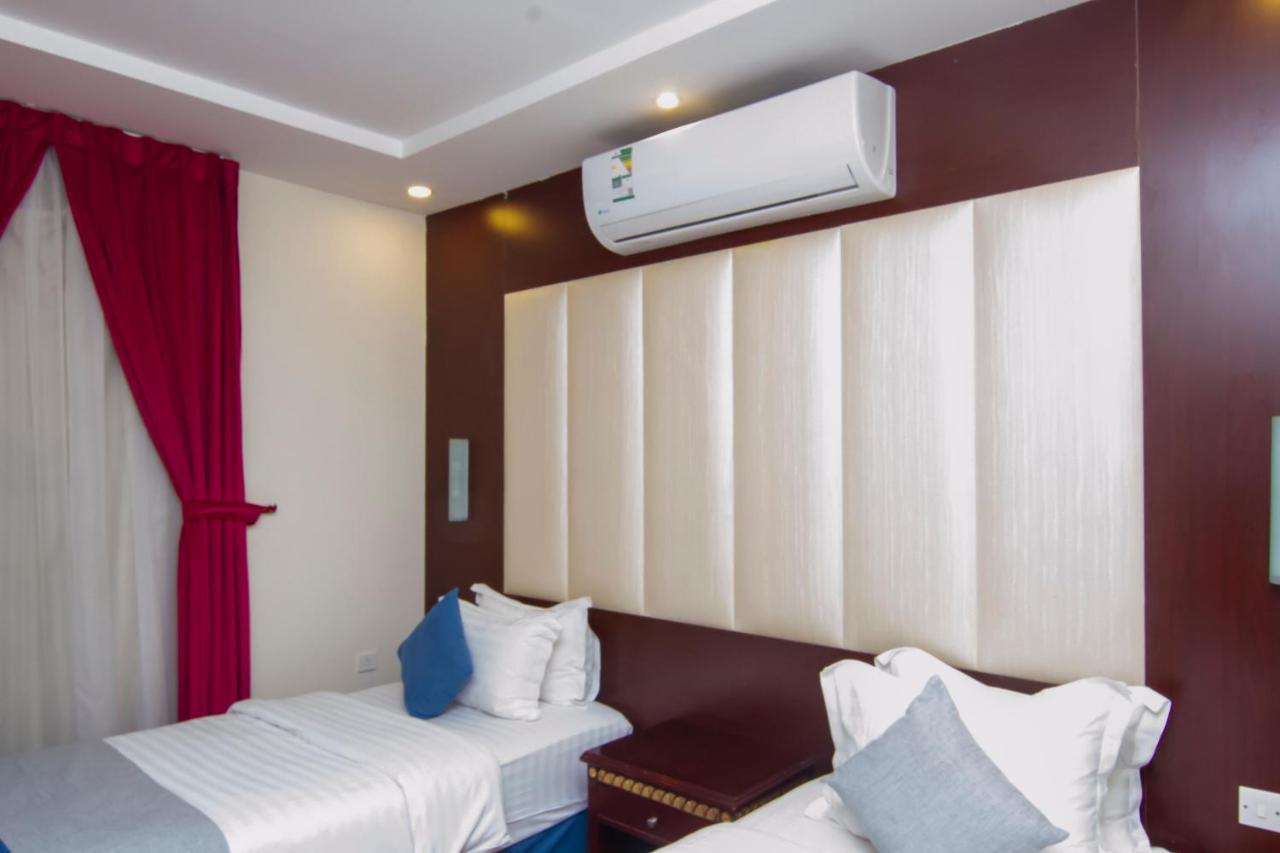 ال متعب سويتس الفلاح 1 4* Riyadh