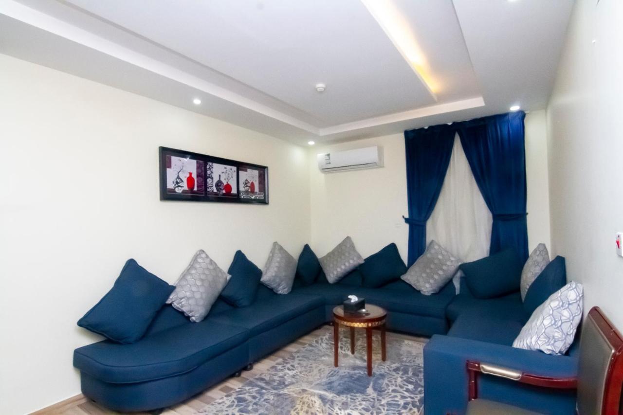 ال متعب سويتس الفلاح 1 Aparthotel Riyadh