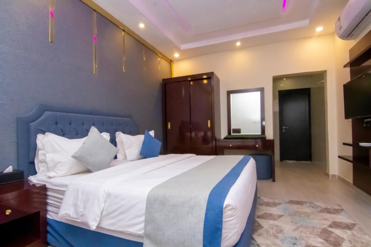 ال متعب سويتس الفلاح 1 4* Riyadh
