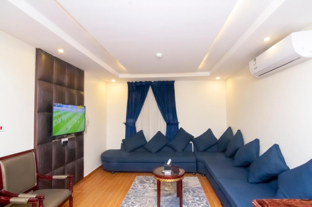 ال متعب سويتس الفلاح 1 Aparthotel Riyadh